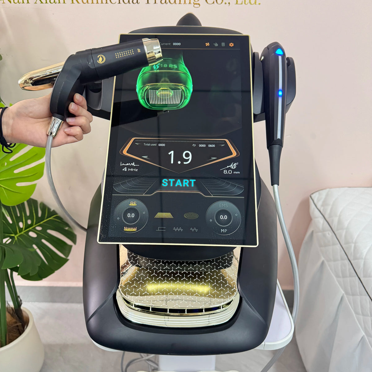 Portable RF Lift Machine For Facial And Body Skin Rejuvenation